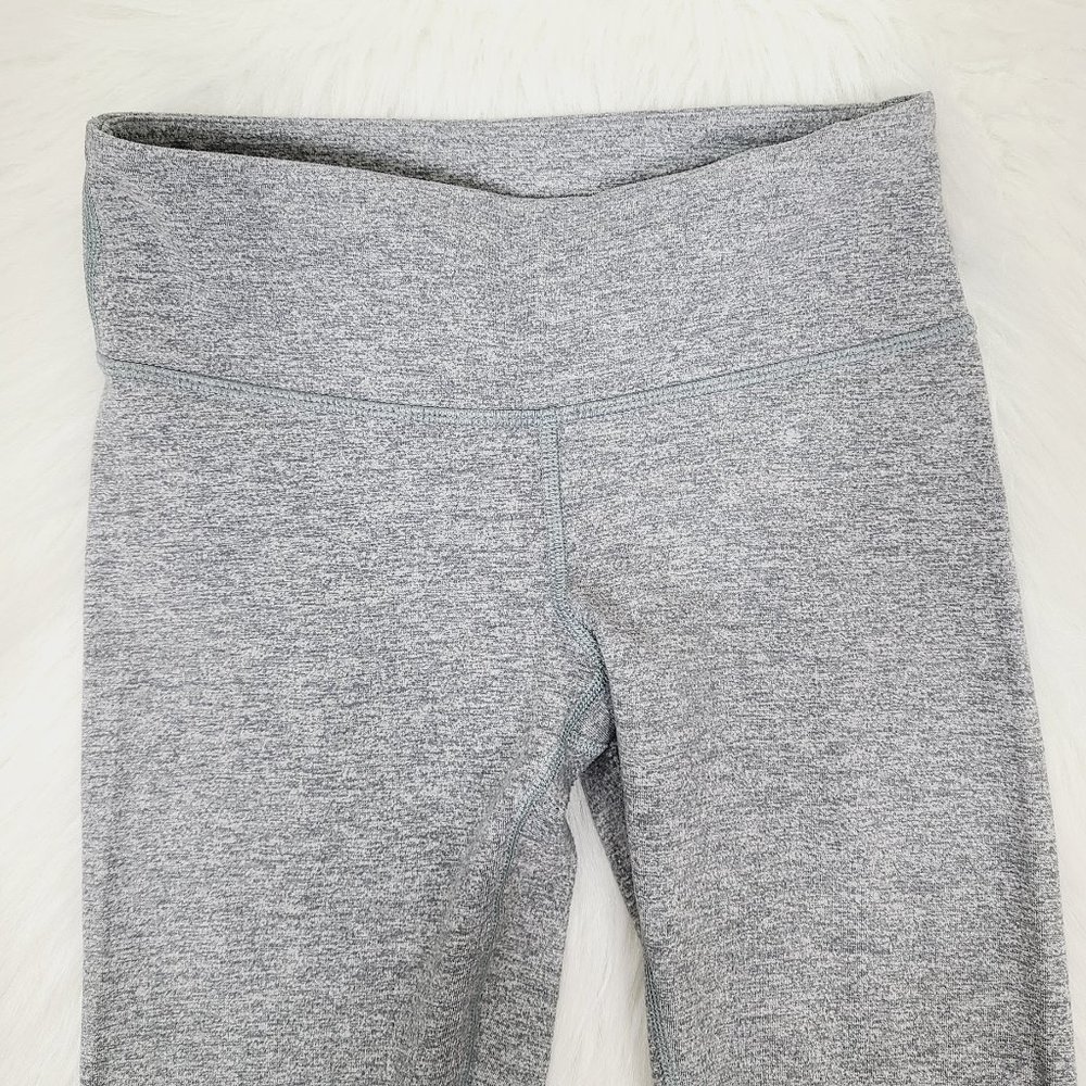 Lululemon Heather Gray Cropped Leggings - Picture 2 of 5